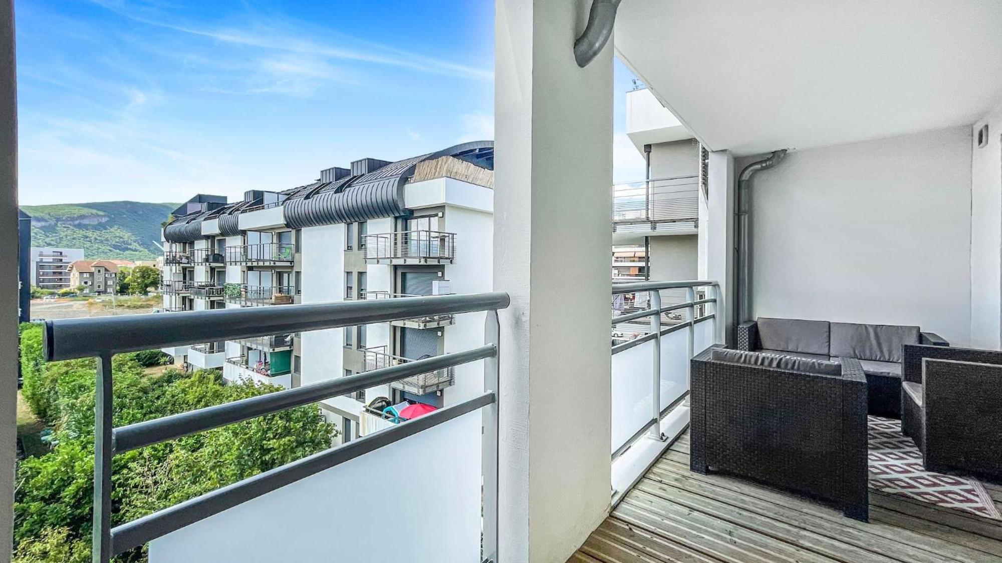Homey Chloe - New - Parking Gratuit - Balcon Prive - Proche Geneve Аннемас Экстерьер фото